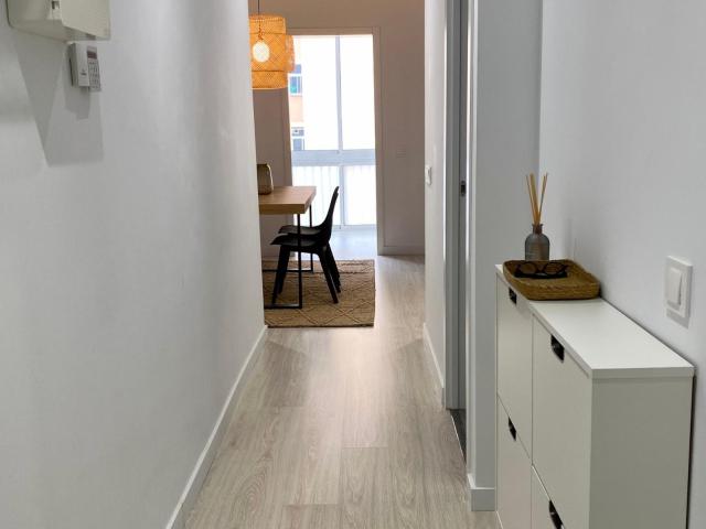 Comfortable single bedroom in moern apartment close to Foneria metro station