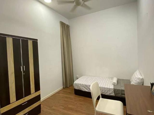 Comfy & Affordable Single Room for rent!High Speed Internet Provided!
