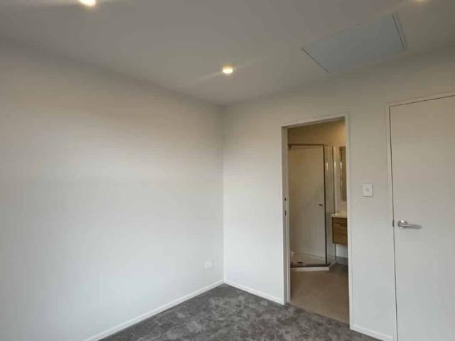 Comfy & Cosy Two bedroom Townhouse