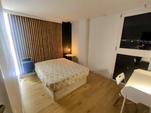 Comfy double bedroom in co living