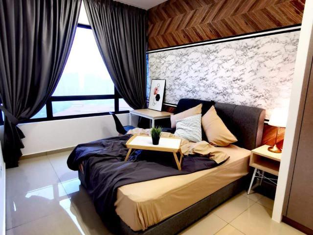 Comfy Master room free wifi free cleaning