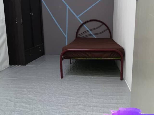 Comfy Room in Taman Mayang, Kelana Jaya with High Speed WIFI Near LRT Station