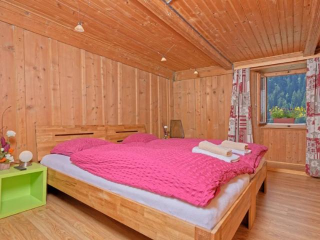 comfy room in the idyllic Swiss Alps, Petit Velan