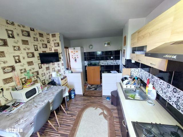 COMISION 0 Apartament 2 camere, semidecomandat, 50 mp Et. 3, Micro 11
