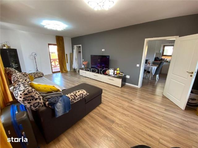 Comision 0%! Casa cu 4 camere, Curte 350mp, 3 Parcari, Cristian