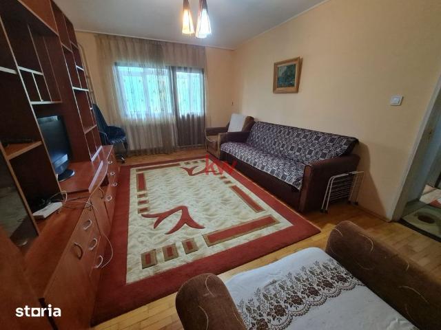 Comision redus! Apartament cu 2 camere decomandat, Al T Neculai, pret