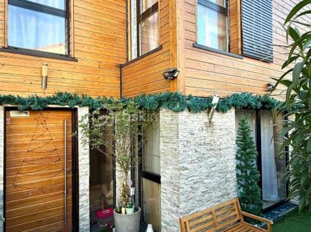 MAISON AVEC JARDIN & ROOFTOP – AU CALME À ROMAINVILLE