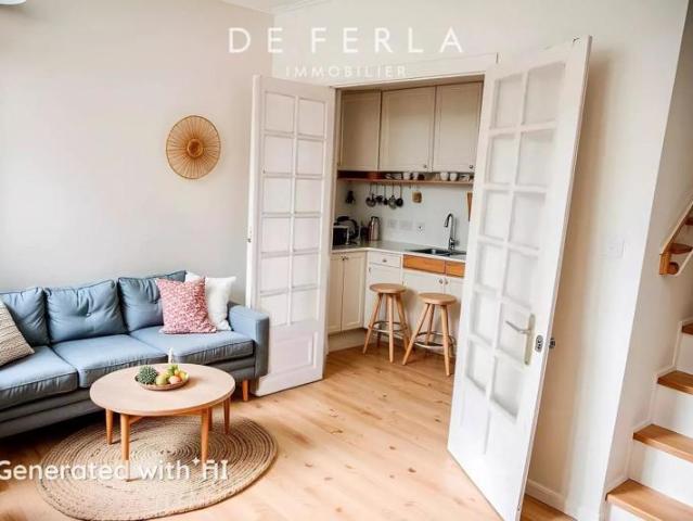 Comme une petite maison à Paris – Duplex avec entrée privative