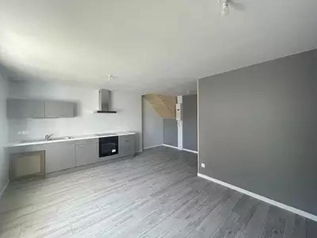 Commenailles 39140 Location appartement 3 pièces t3