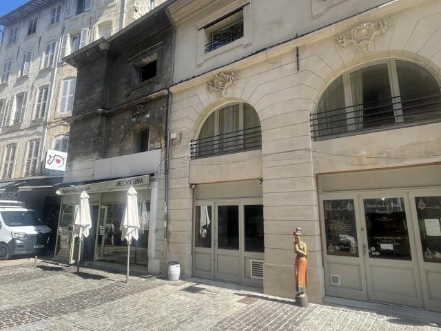 Commerce