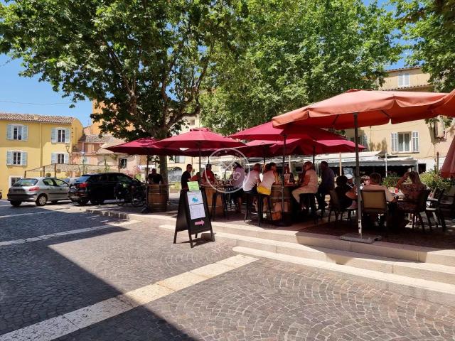 Commerce Unique au Cœur de Fréjus Centre Ville 28m² Fréjus