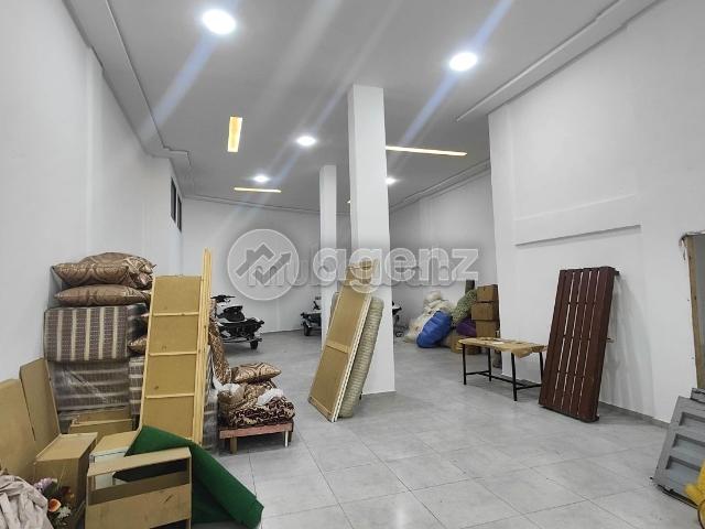 Commerce à vendre 165 m² Aïn Sebaâ Casablanca