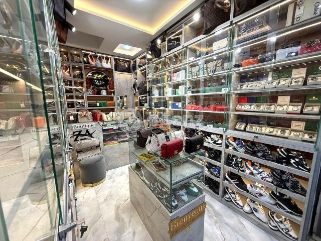 Commerce à vendre 16 m² Derb Mesfioui Casablanca