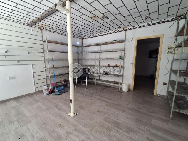Commerce à vendre 199 m² Al Qods Casablanca