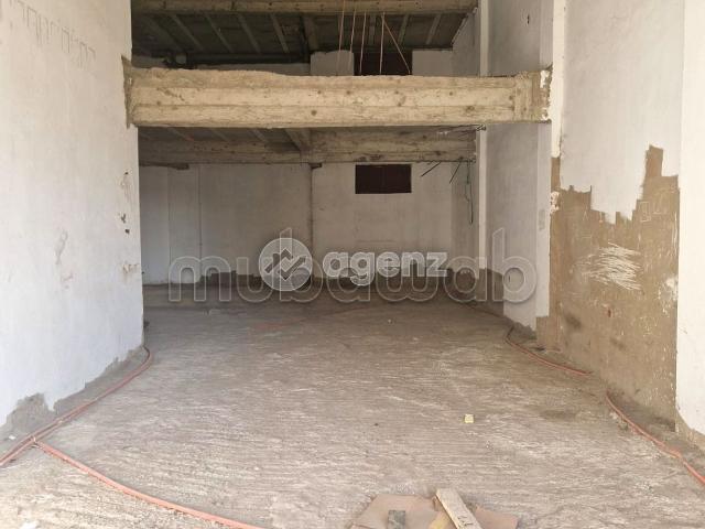 Commerce à vendre 252 m² Bouskoura