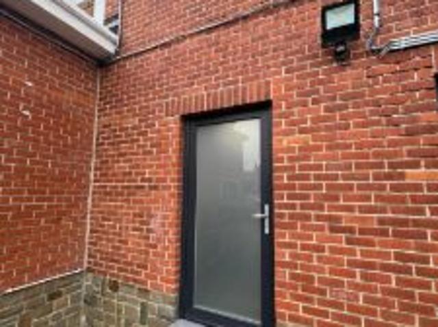 Commerce à vendre à Montignies sur Sambre 6061