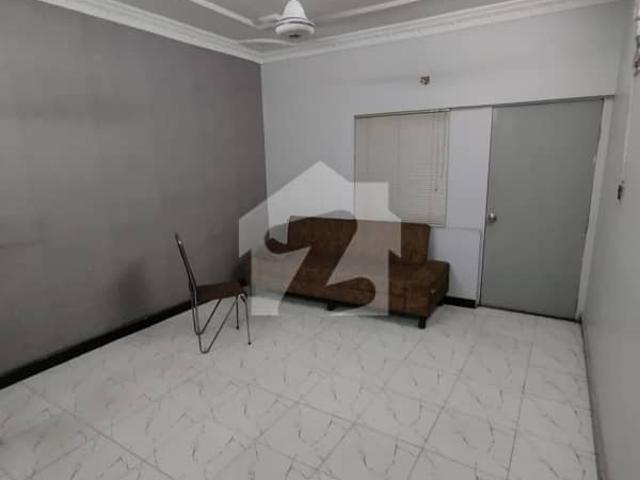 Commercial office for rent gulshan e iqbal block 13c