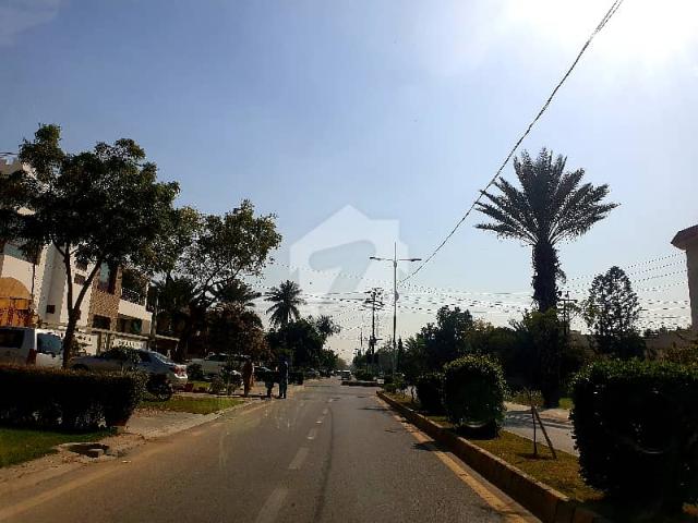 Commercial building for sale cantt bazar malir cantt