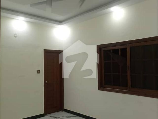 Commercial FL Building For Sale, Prime Location Of Gulshan E Iqbal Block 6