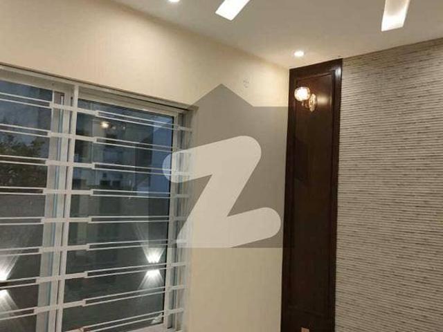 Commercial Flat For Rent In Park View City Lahore