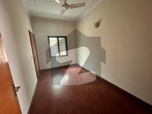 Commercial House One Kanal For Rent Gulberg 3