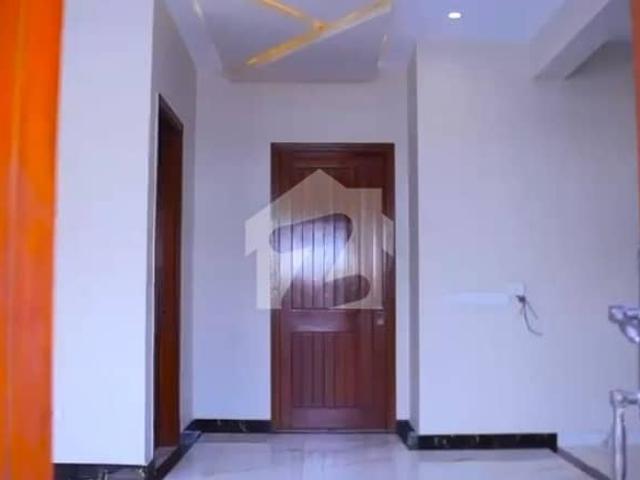 Commercial House 48 Rooms 8 Full Basements