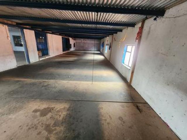 Commercial in Booysens