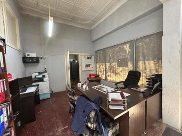 Commercial in Springs Central