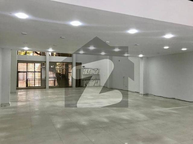 Commercial Plaza available for Rent Total: 8000 SQF Lower Ground: 2400 SQF Ground: 2200 SQF Mezzanine 1000 SQf Ist Floor: 2600 SQF Location: G 8 Islamabad