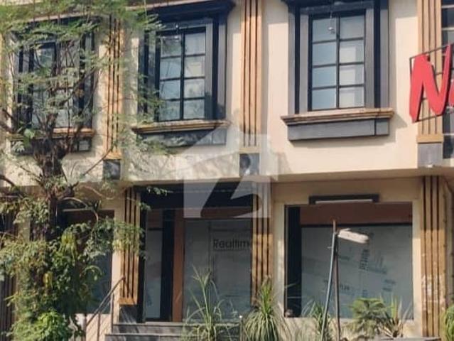 Commercial Plaza For Sale F, 11
