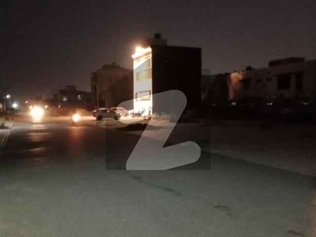 Commercial plaza for sale / 2 marla building for sale