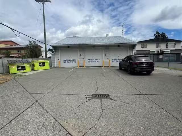 Commercial property for lease in Duncan, 2582 Lewis St, 1038470