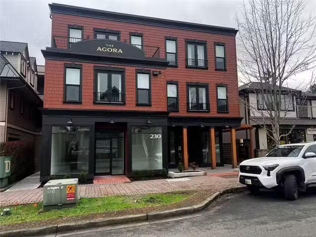 Commercial property for lease in Qualicum Beach, 3 230 Second.