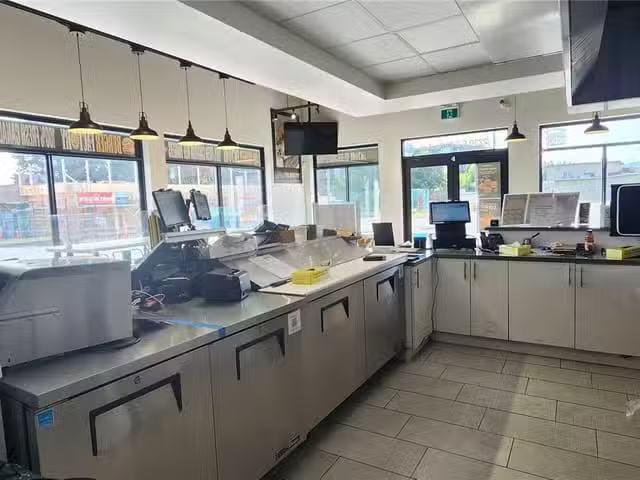 Commercial property for sale in Courtenay, 4 2230 Cliffe Ave.