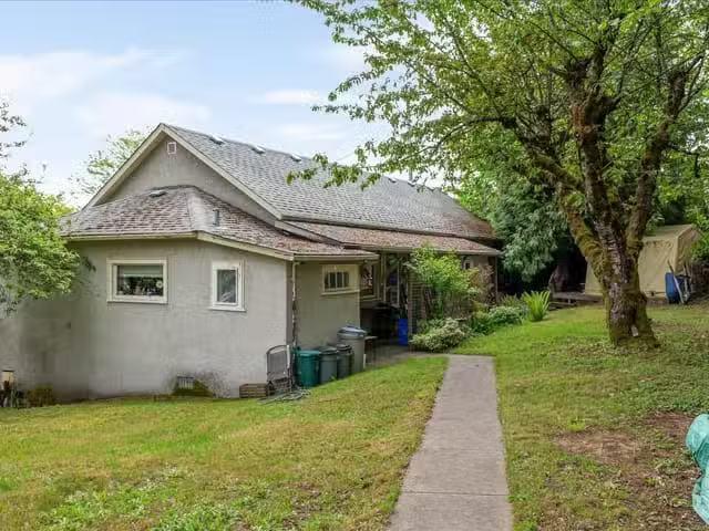 Commercial property for sale in Ladysmith, 112 Buller St, 1036.