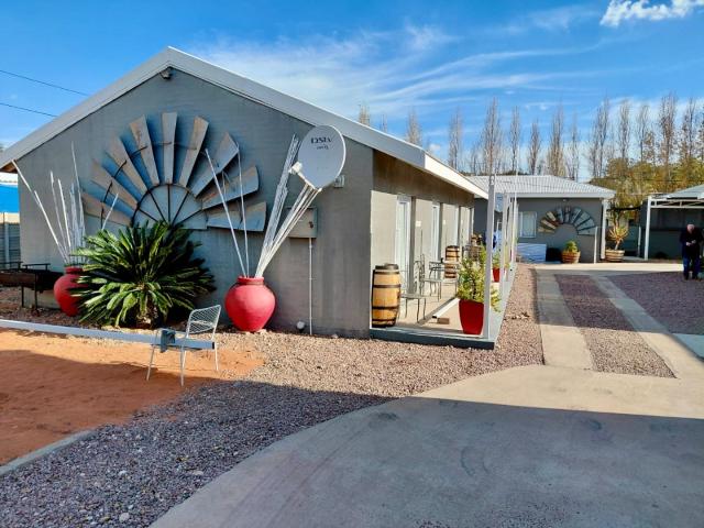 Commercial Property in Middelpos For Sale