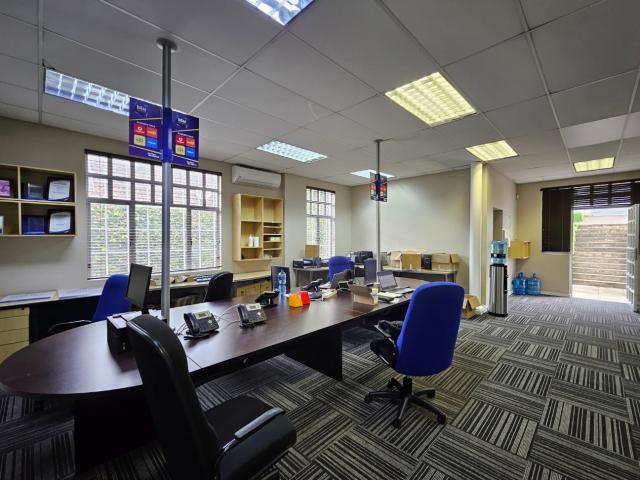 Commercial Property in Morningside To Rent