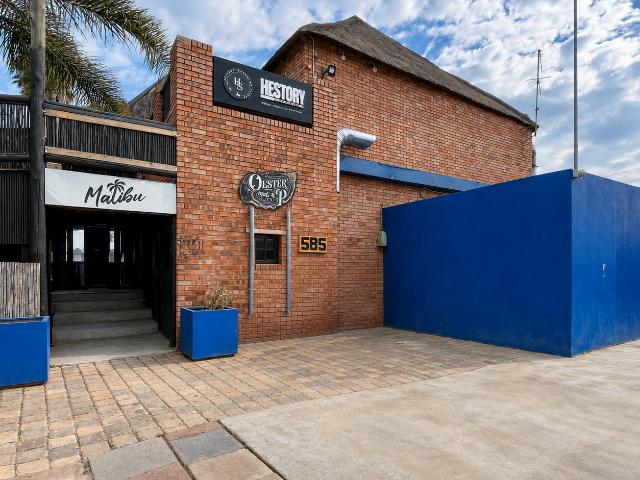 Commercial Property in New Market To Rent