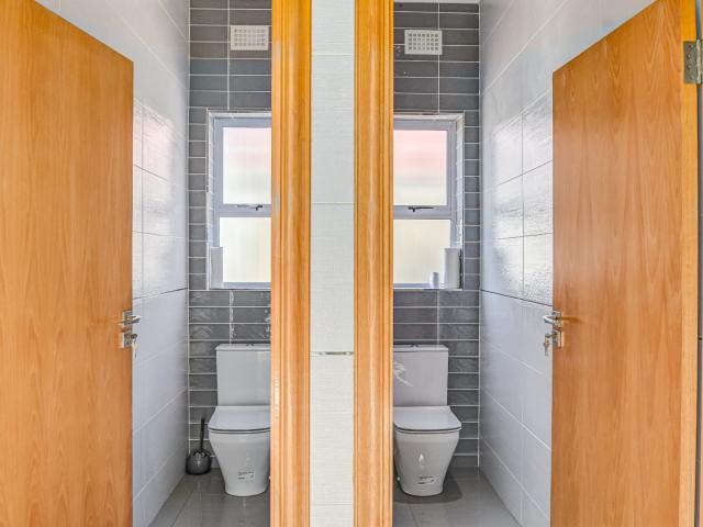 Commercial Property in Bassonia For Sale