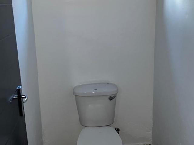 Commercial Property in Benoni South To Rent