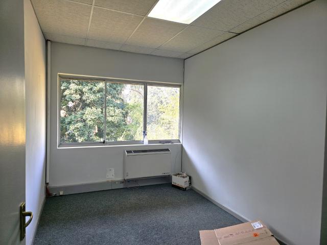 Commercial Property in Chase Valley To Rent