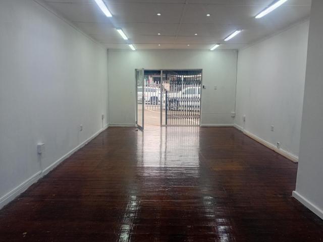 Commercial Property in Durban North To Rent