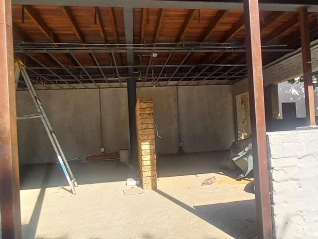Commercial Property in Ferndale To Rent