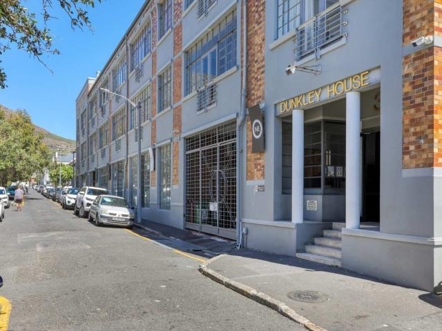 Commercial Property in Gardens For Sale