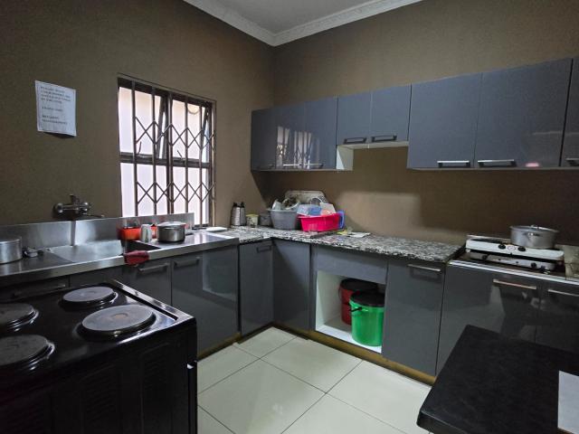 Commercial Property in Glenwood For Sale