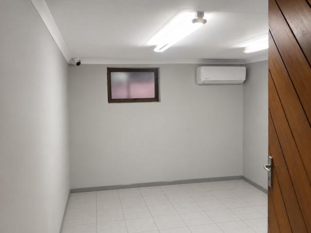 Commercial Property in Glen Marais For Sale