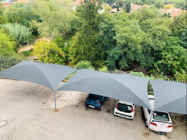 Commercial Property in Sunninghill To Rent