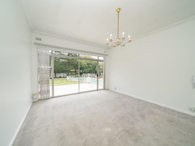 Commercial Property in Senderwood For Sale