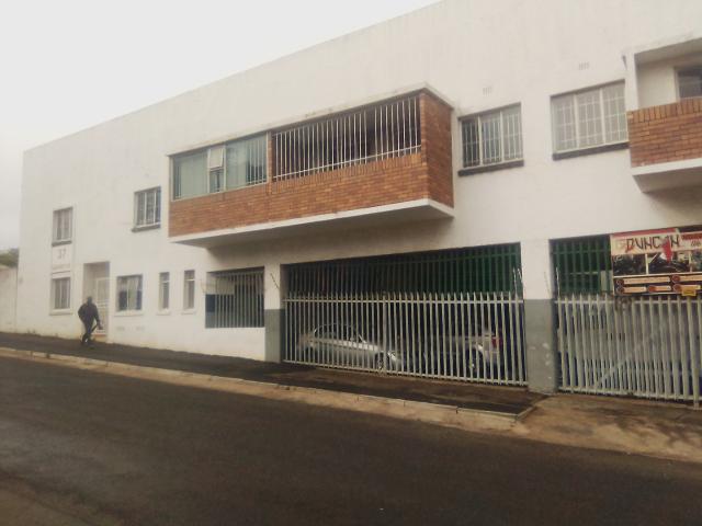 Commercial Property in Turf Club For Sale