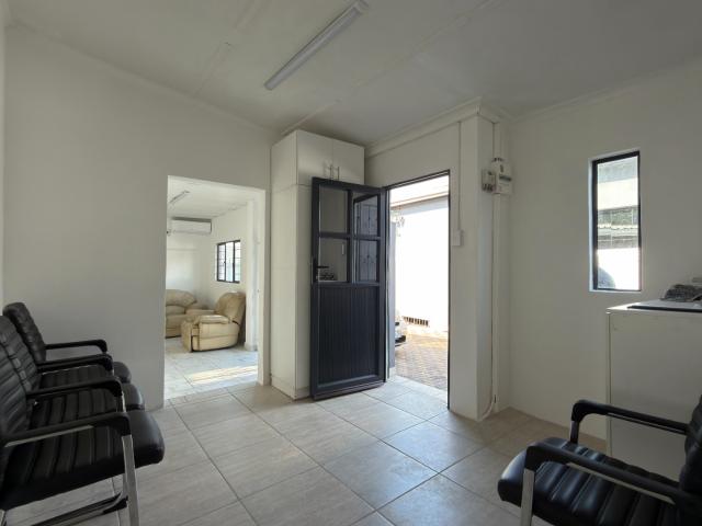 Commercial Property in Windermere To Rent